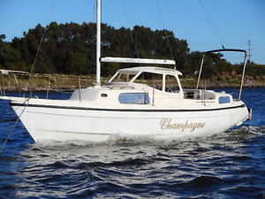 Trailer Sailor 23ft shoal draft keel yacht fiberglass NoReserve (Newcastle nsw)