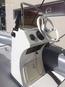 2015 AURORA ADVENTURE 380 CENTRE CONSOLE