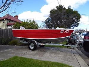 4.0m Arrow deep body dory