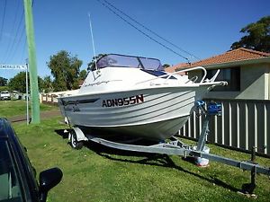 2004 Stessco sea dragon aluminium cuddy cabin fishing boat