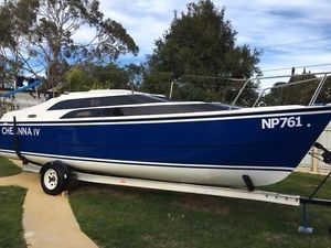 MACGREGOR 26M Trailer sailer