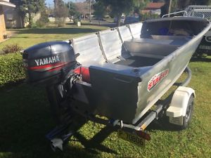 Stacer 4.2 Aluminium runabout