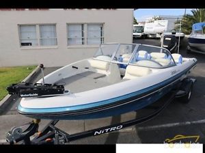 2009 NITRO 288 SPORT Fish & Ski 200 optimax 100 hours