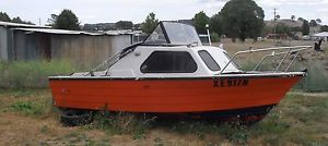 HALF CABIN HAINES HUNTER COPY FISHING BOAT 17ft Long