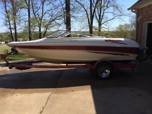 1999 larson ski boat