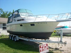 1990 CRIUSERS YACHTS