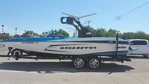 2015 Malibu Wakesetter 24 MXZ