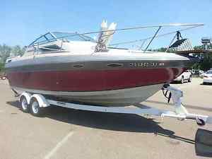 FOUR WINNS VISTA 245 MID CABIN CRUISER WITH SHORELAND'R TRAILER