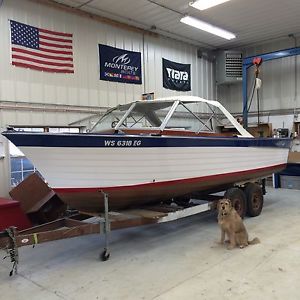 CHRIS CRAFT SEA SKIFF 22