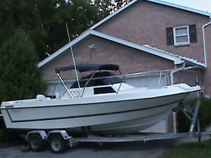 1995 Glassport 220 Walkaround