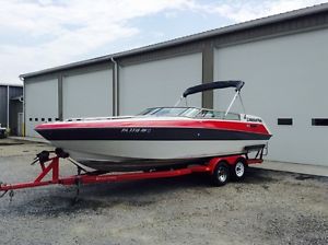 1990 Four Winns 221 Liberator