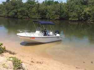 2001 Boston Whaler