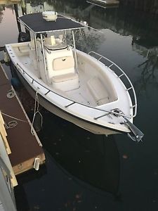 2006 Mako 284