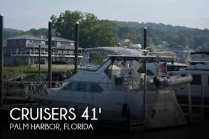 1996 Cruisers Yachts 3950 Esprit Aft Cabin