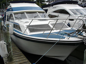1983 FAIRLINE 32 SEDAN
