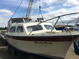 Elysian 27 Cabin Cruiser