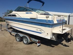 1987 Sea Ray 230 Weekender
