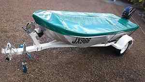 1990 HUNTER 350 ANGLER BOAT WITH 15HP MERCURY MOTOR