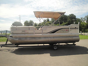 2003 Sun Tracker Party Barge 22
