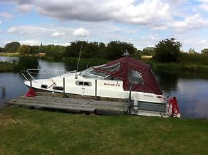 River/Sea Sports Cruiser Sealine Envoy 215 4/6 Berth