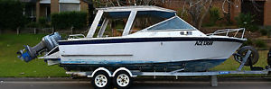 24fthalf cabon fobreglass boat 200 Yamaha project