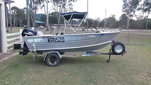 Aluminium boat 4.2m Stacer with 40hp elect start Suzuki on Redco trailer