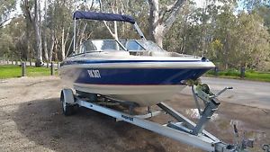 2002 Larson LXI 190 Bowrider.  Ski, Wakeboard, Fish, Family Boat