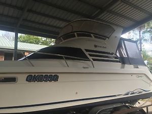 Seaquest 28 Sportsbridge Cruiser Family Boat