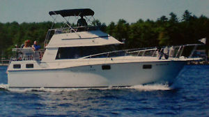 1983 Carver Boats AFT CABIN 32