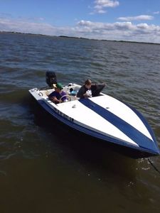 2000 Superboat
