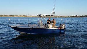 2002 Angler Boat 22 Grand bay