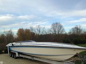 1990 Fountain Lightning