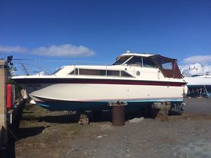 Fairline Mirage 29, twin Volvo engines. ***NO RESERVE***