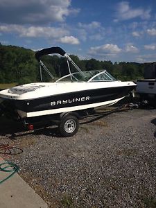 Bowrider boat