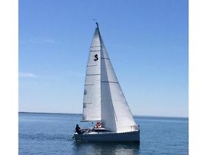 1988 Beneteau First 235