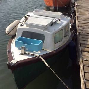 Boat - 16ft Glass Fibre