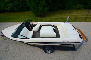 2002 Toyota EPIC 22' SkiBoat w/300hp Lexus V8 only 80 hours. INCREDIBLE CONDITION!!