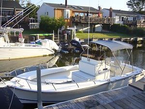 1993 Shamrock 200 SE Open Fish