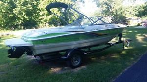 2008 Maxum 1900SR