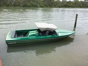 STIRLING LANZA SKI BOAT
