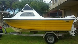 Half cabin yalta craft fiberglass boat