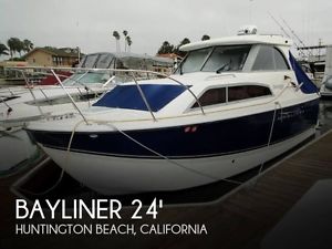 2007 Bayliner Discovery 246 Cruiser