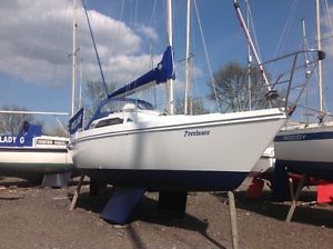 HUNTER HORIZON 27 T/K  YACHT