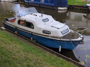 Freeman 22  Mk 1  River Cruiser