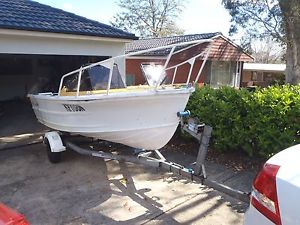 Quintrex Lazeabout 4.5 M 60 HP Mariner