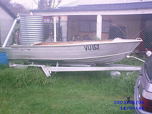 fishing boat 12 foot ally with trailer and mercury 9.8 motor and rego