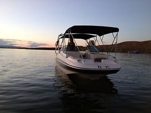 2002 Four Winns Funship