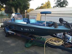 1987 Skeeter Bass Boat