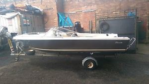 Boat broom scorpio speedboat