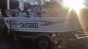 Quintrex 4.2 m  wide body dory